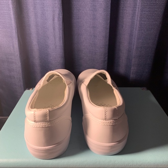 White Lugz size 10 never worn slip on sneakers - Picture 5 of 8